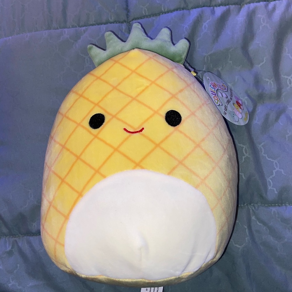 Maui 8 inch squishmallow